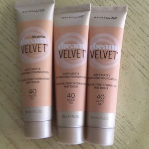 3 Maybelline hydrating foundation #40 nude